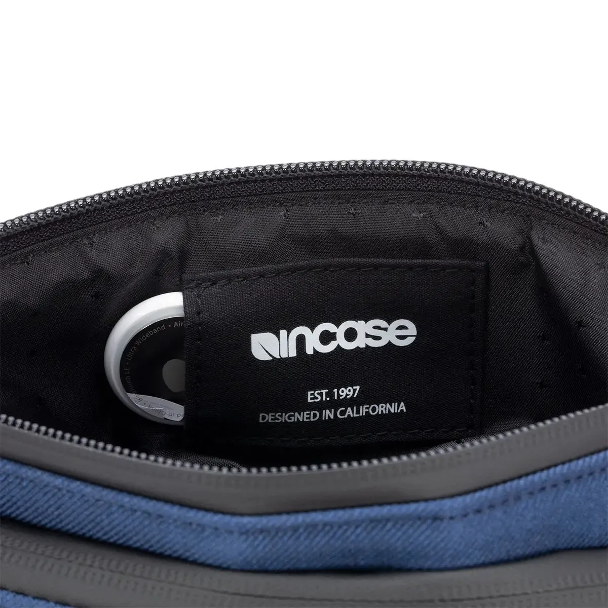 Facet Accessory Organizer in Recycled Twill